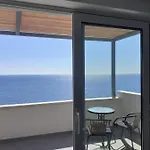 Apartament 87 *